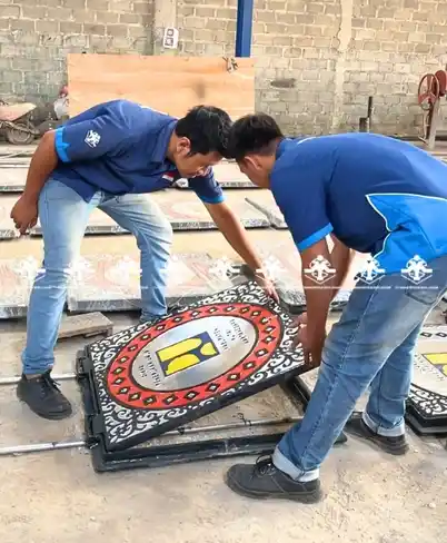 Quality Control & Delivery - Mandiri Sukses Logam - Jasa Pengecoran Logam- Manhole Cover Terbaik