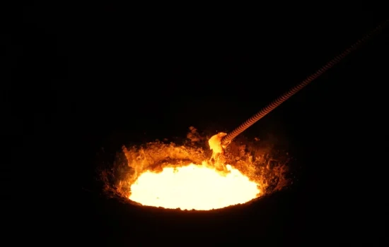 Mengenal Lebih Dekat Besi Cor Kelabu (Gray Cast Iron): Material Andal Dunia Teknik