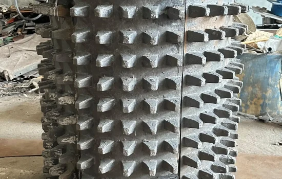 Jual Tooth Mill & Roller Crusher Tipe Toothed Roll di Jakarta: Efisiensi Pemecahan Maksimal Bergaransi
