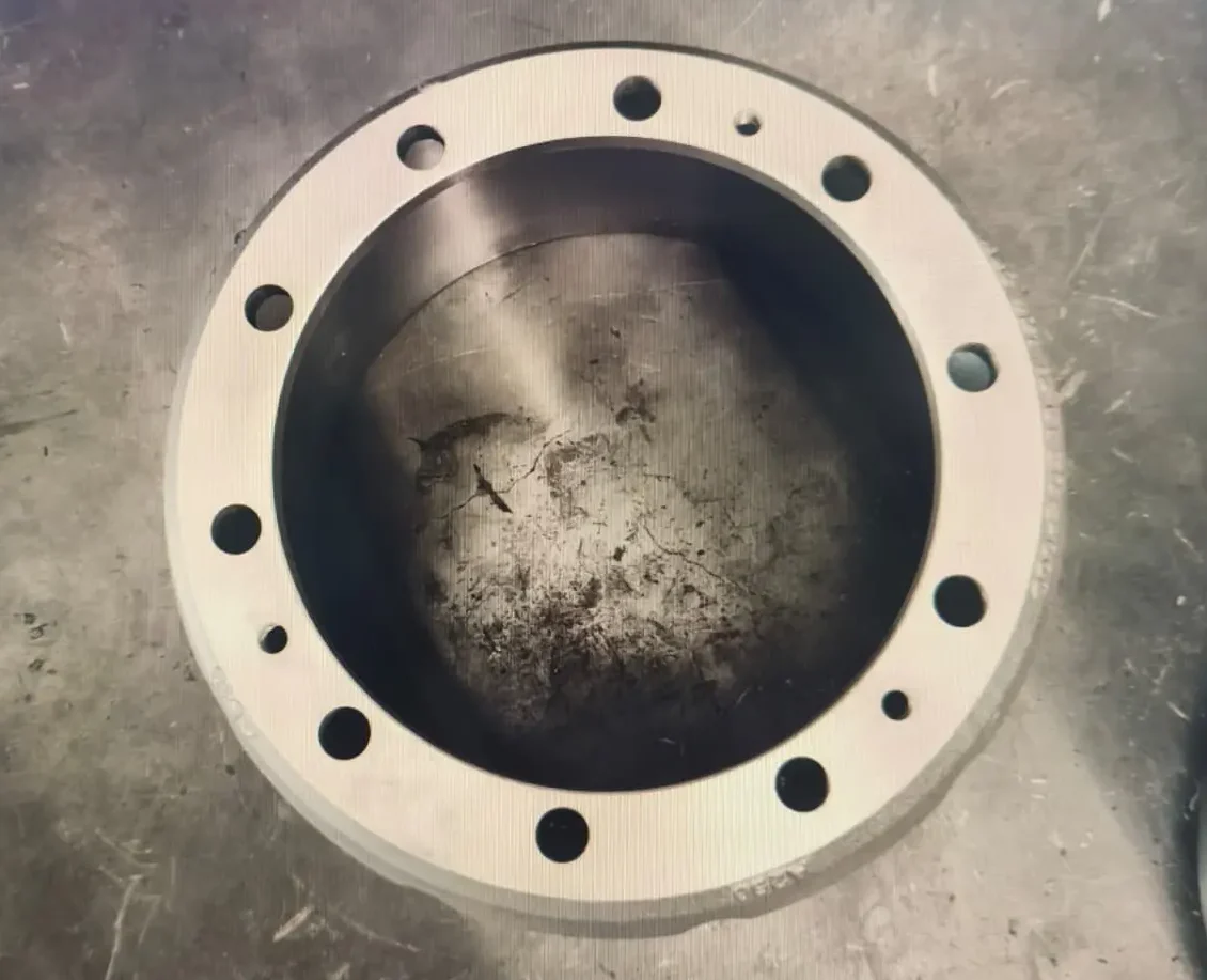Pusat Brake Drum Mercy Euro 4 FC 25 berkualitas sebagai Sparepart Tromol Bus dan truk anda. dengan kualitas yang sudah teruji.